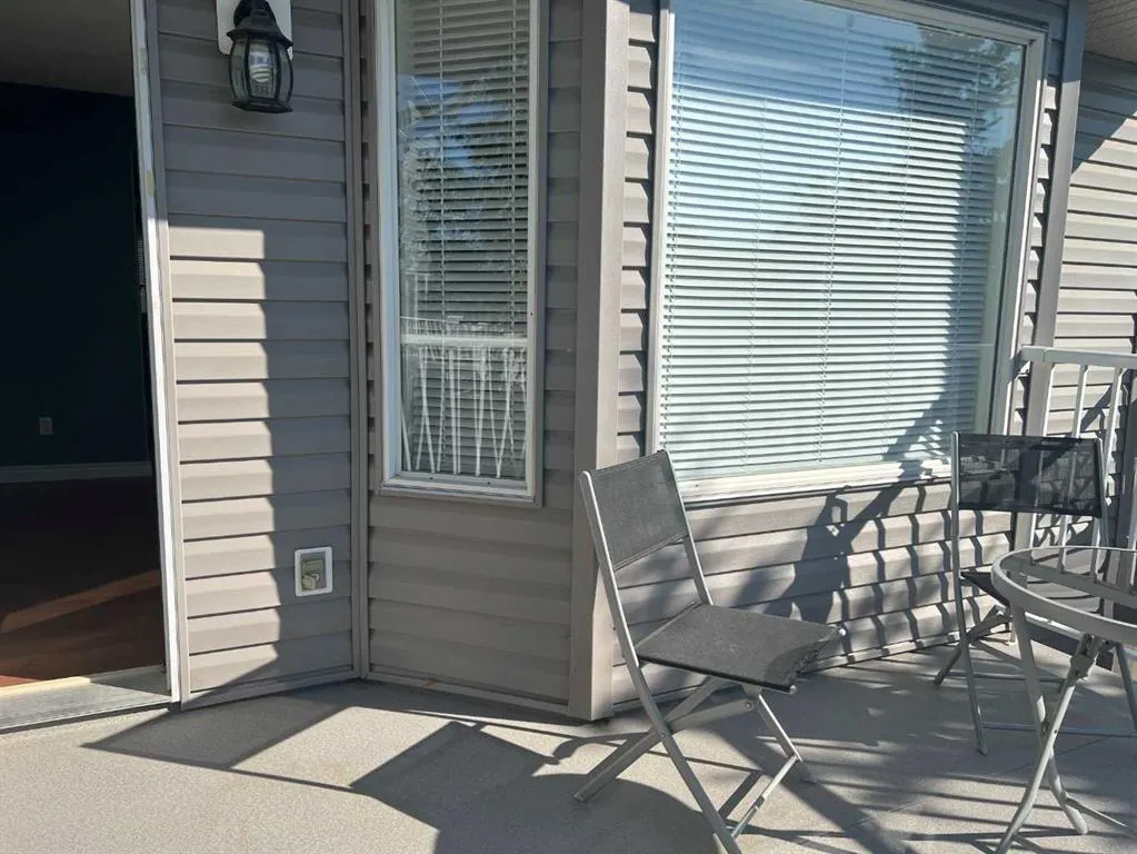 100 Albion Drive, #20
