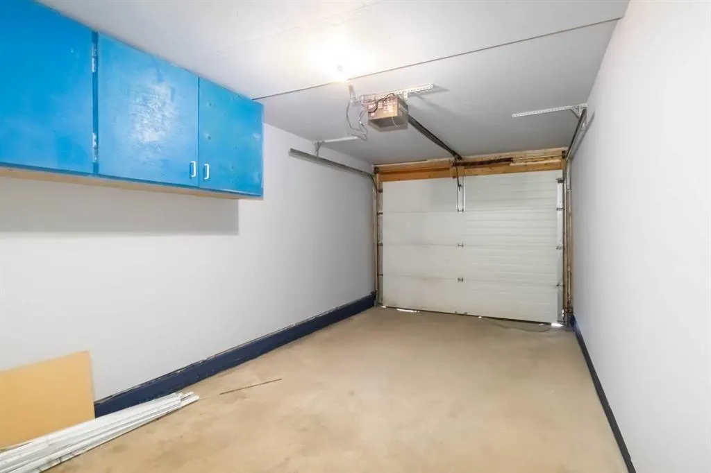 100 Albion Drive, #20