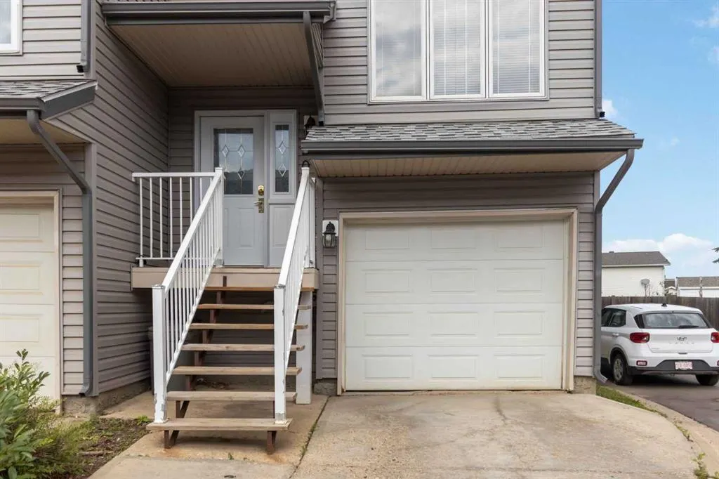 100 Albion Drive, #20