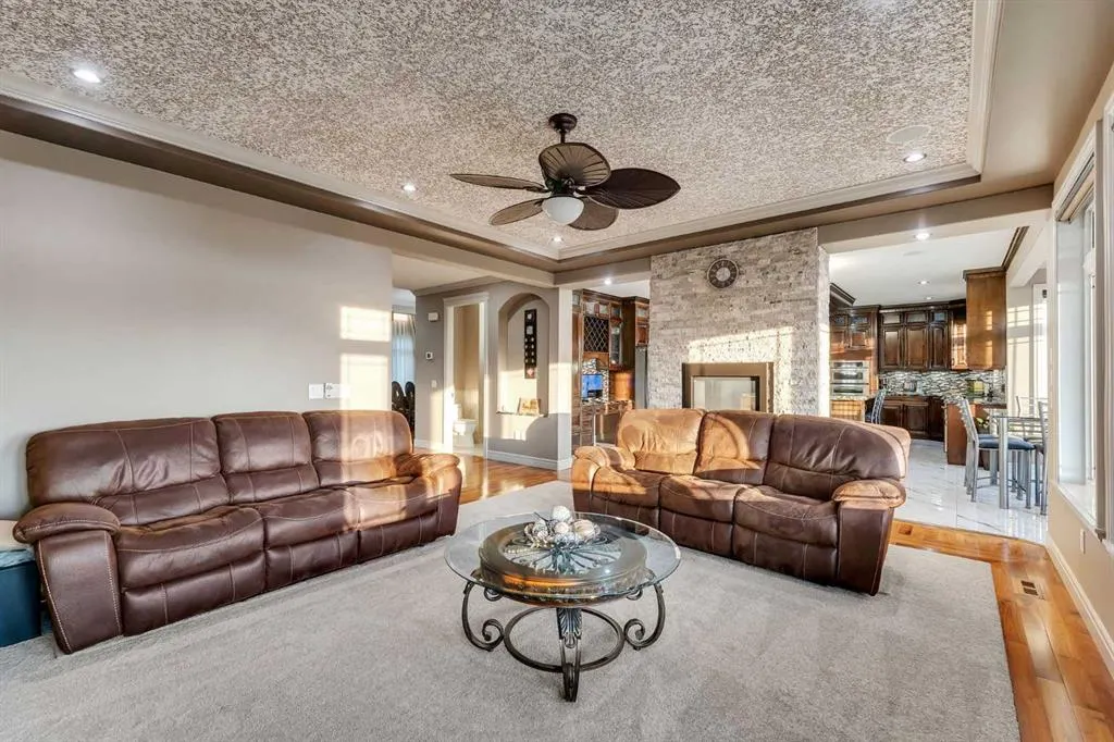 989 East Lakeview Road