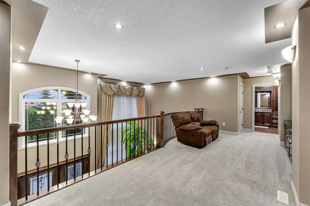 989 East Lakeview Road