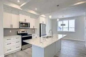 117 Cobblestone Gate SW