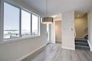 117 Cobblestone Gate SW