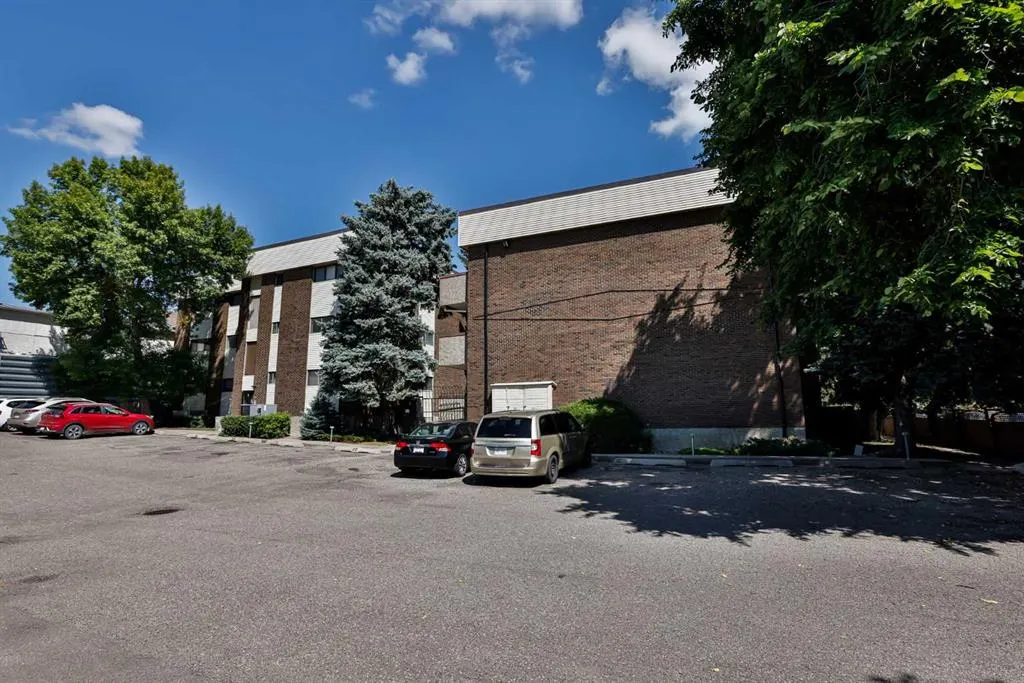 2207 8 Avenue S, #201