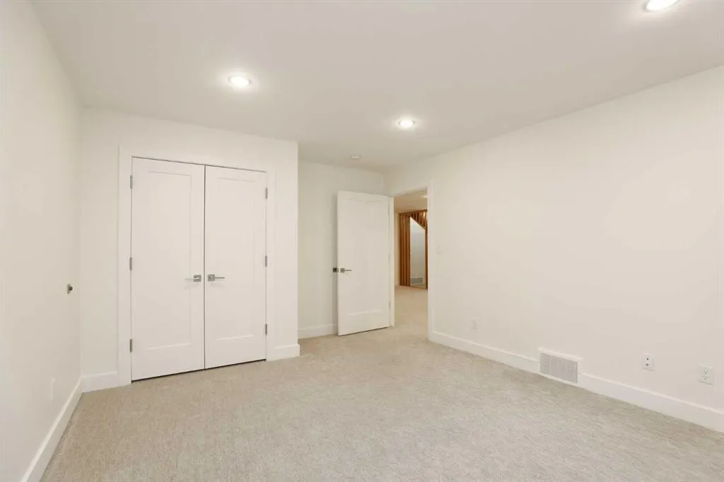 500 Gold Canyon Place S