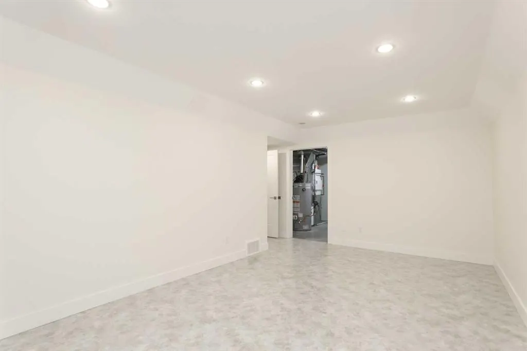 500 Gold Canyon Place S