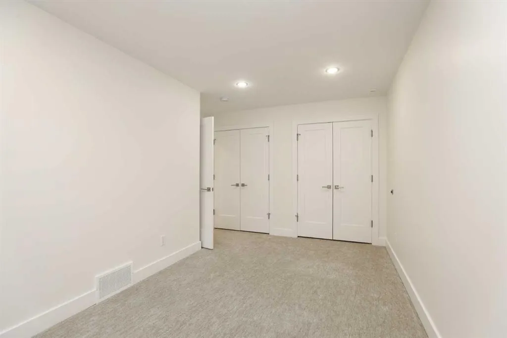 500 Gold Canyon Place S