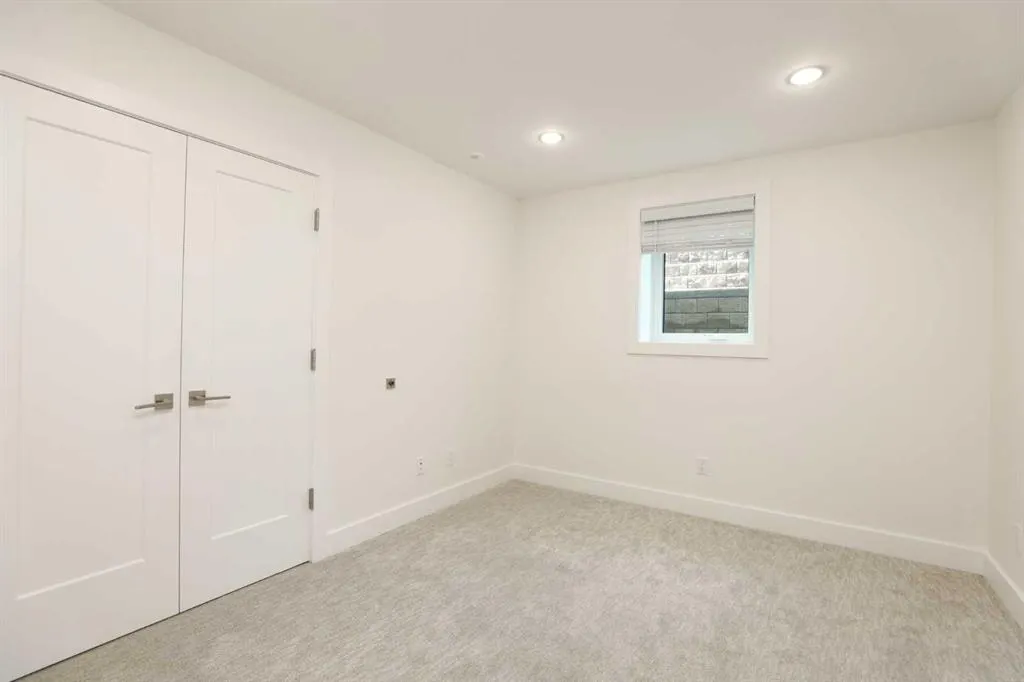 500 Gold Canyon Place S