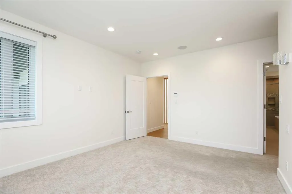 500 Gold Canyon Place S
