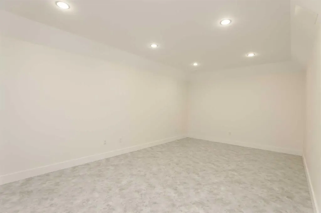 500 Gold Canyon Place S