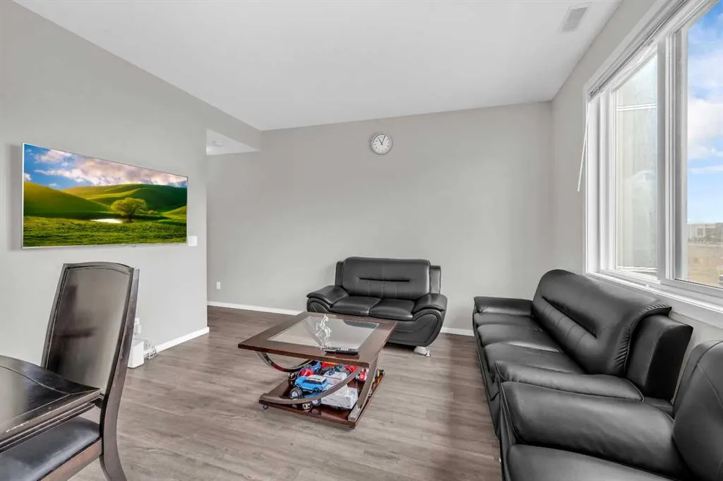 515 Redstone Walk NE, #202