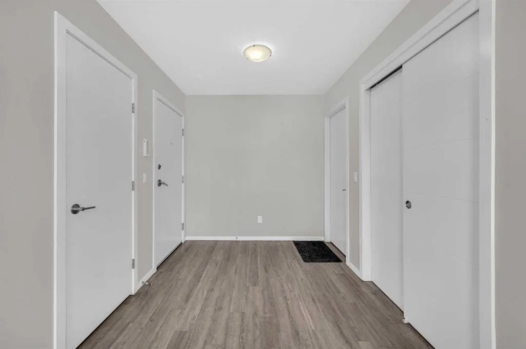515 Redstone Walk NE, #202