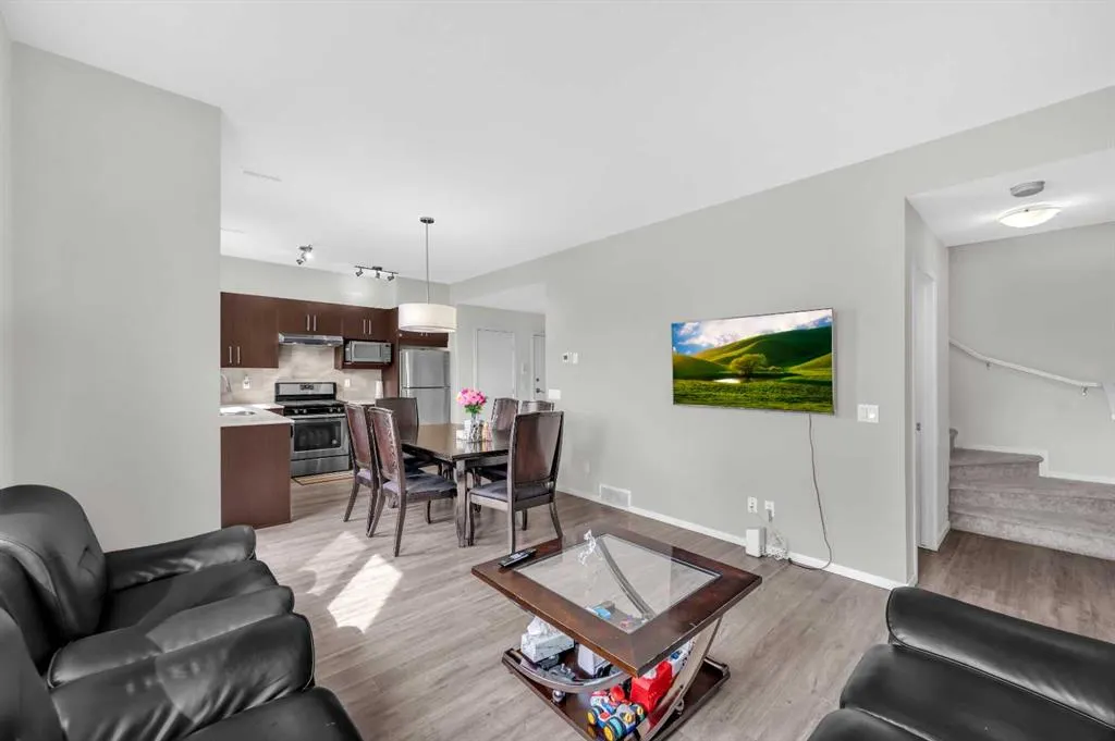 515 Redstone Walk NE, #202