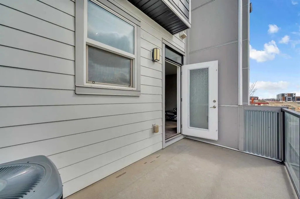 515 Redstone Walk NE, #202