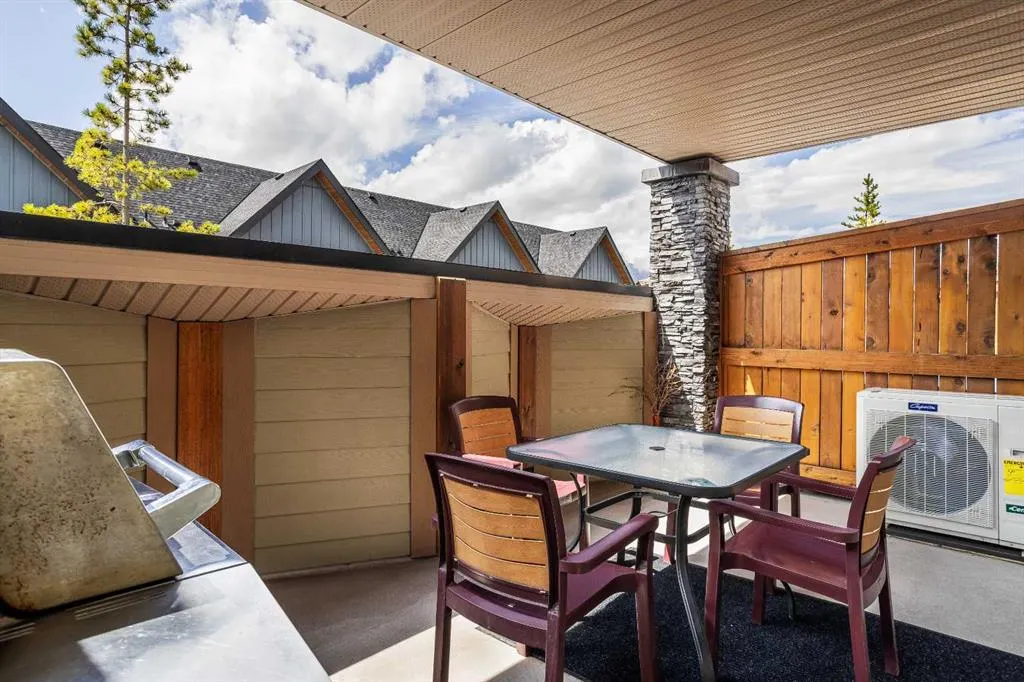 121 Kananaskis Way, #207