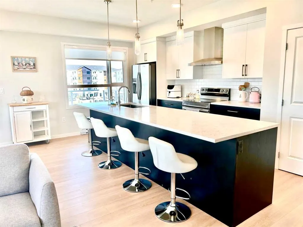 80 Carrington Plaza NW, #404