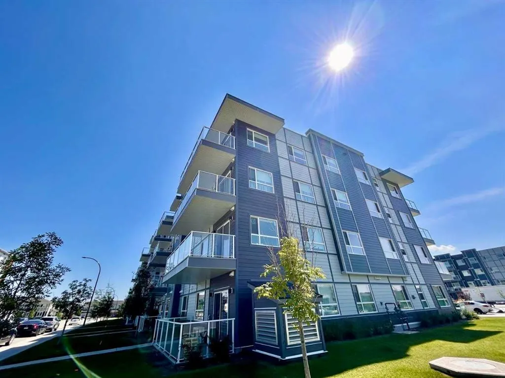 80 Carrington Plaza NW, #404