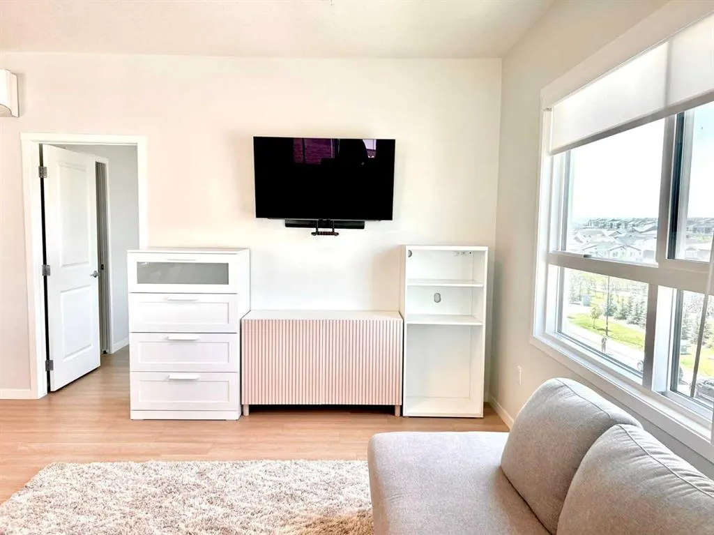 80 Carrington Plaza NW, #404