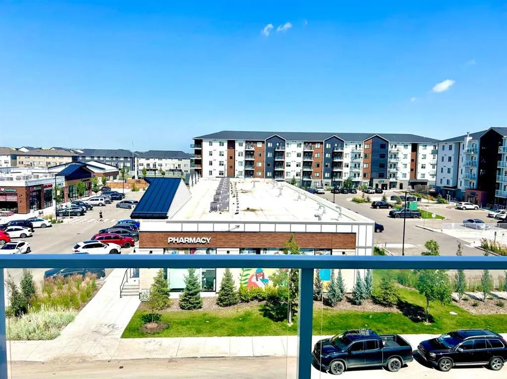 80 Carrington Plaza NW, #404