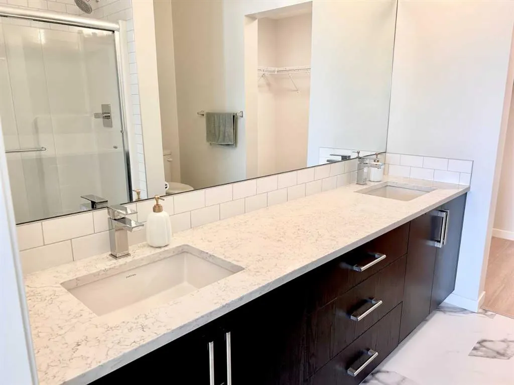 80 Carrington Plaza NW, #404
