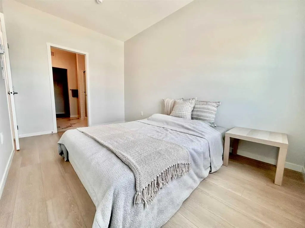 80 Carrington Plaza NW, #404