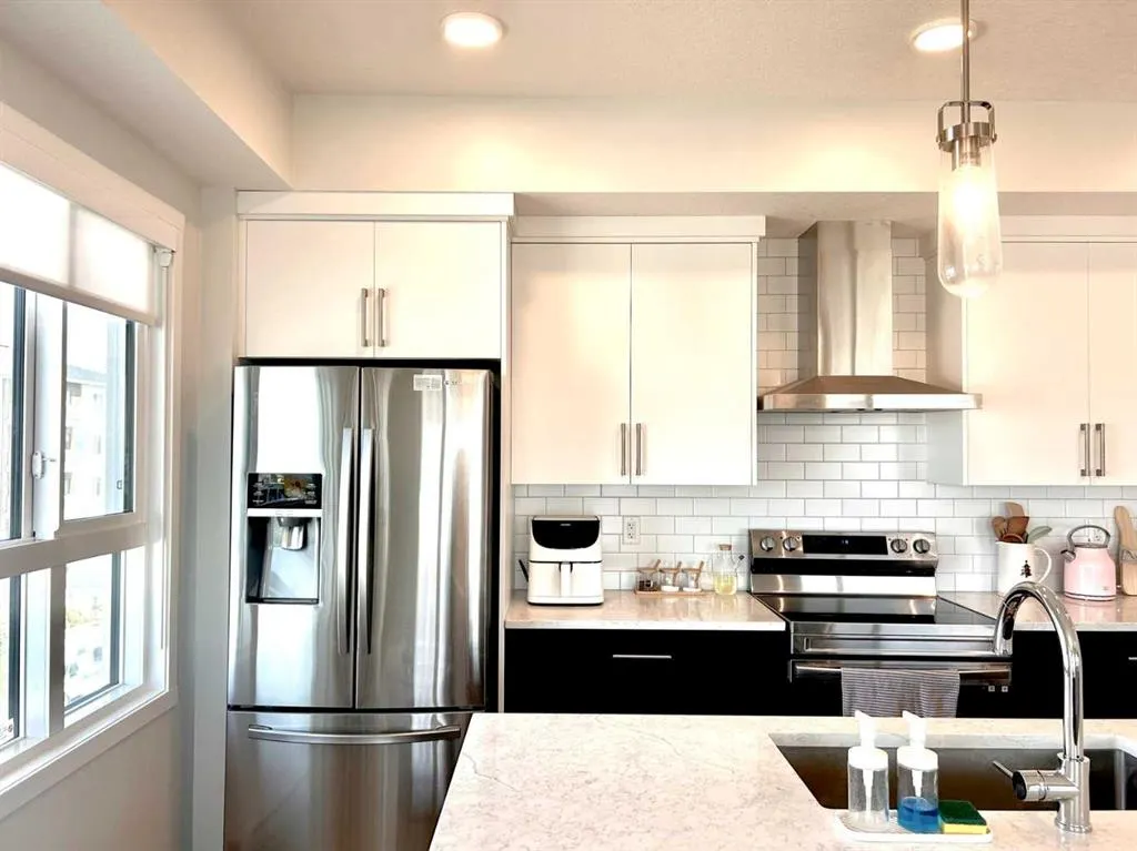 80 Carrington Plaza NW, #404