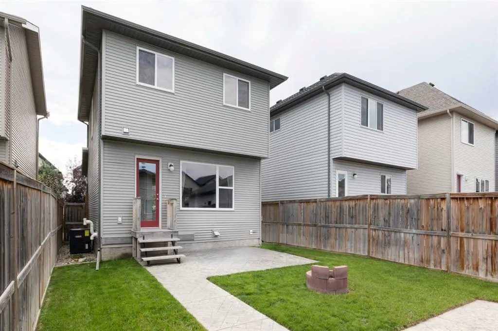 36 Silverado Plains View SW