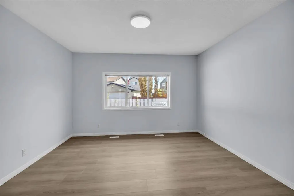 20 Copperpond Grove SE