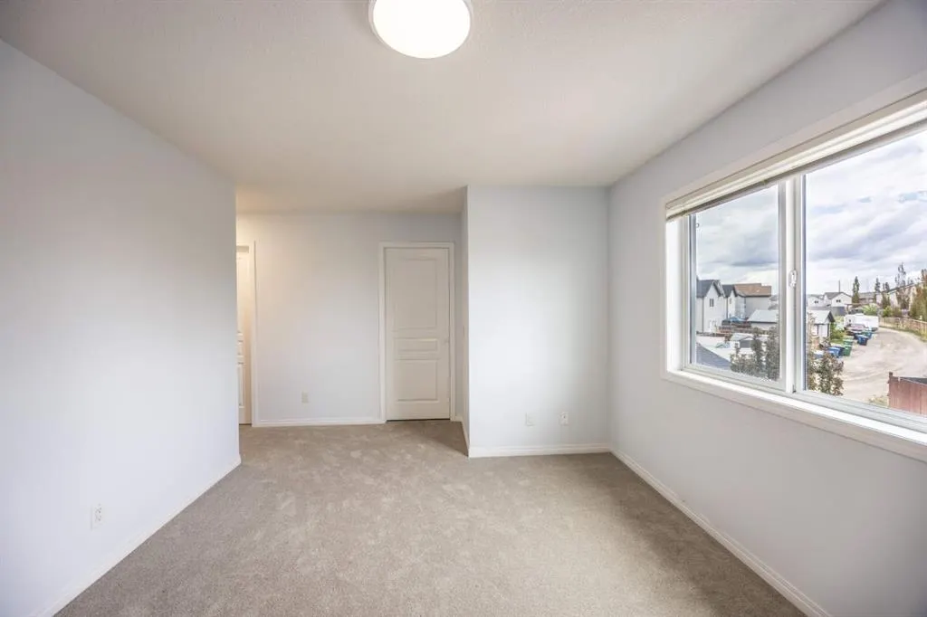 20 Copperpond Grove SE