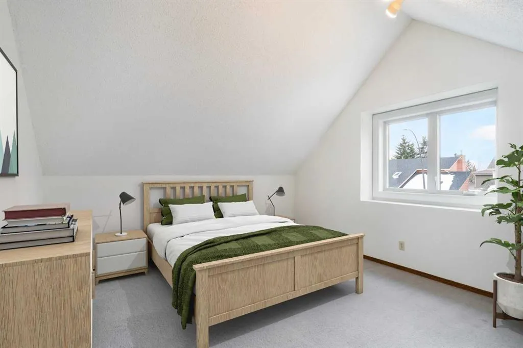 8 Edgeridge Way NW