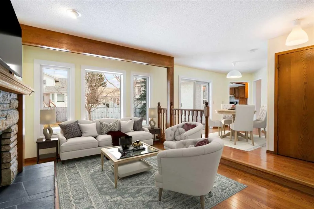 8 Edgeridge Way NW