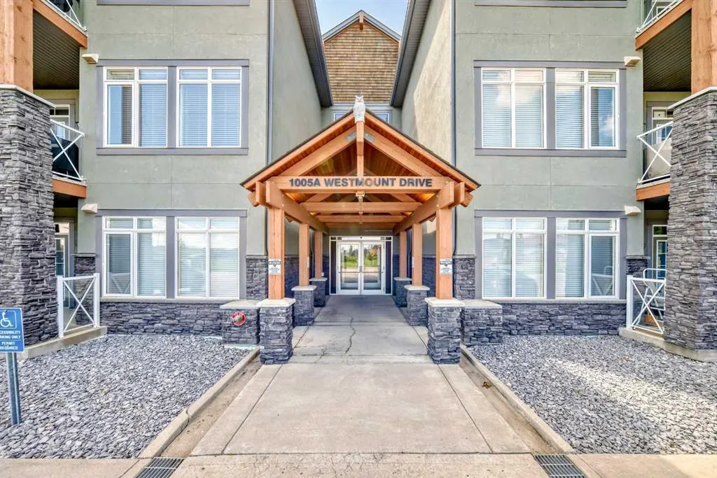 1005A Westmount Drive, #210