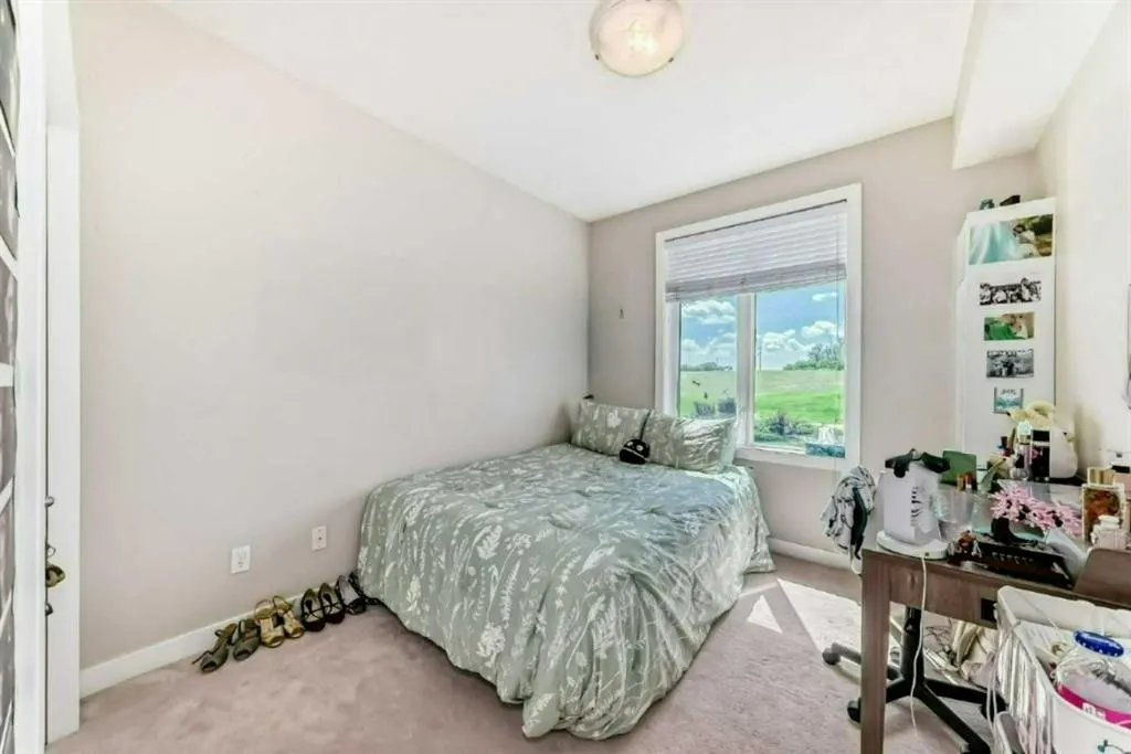 1005A Westmount Drive, #210