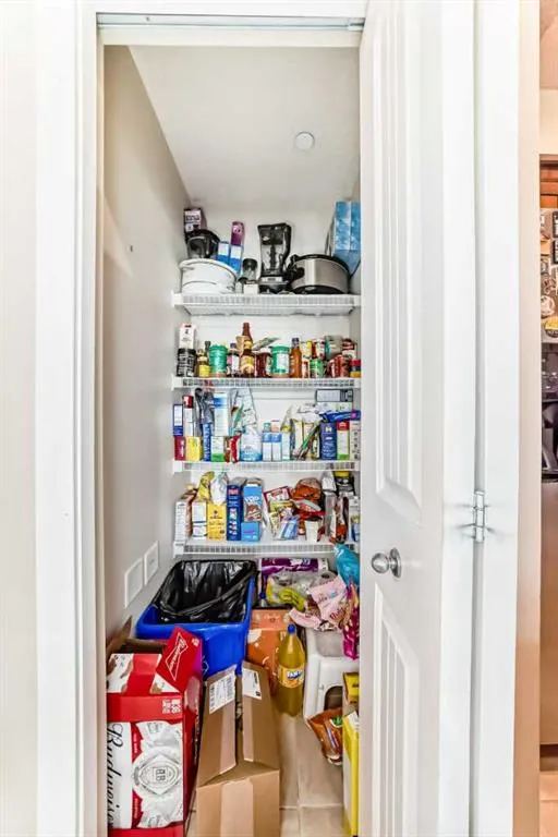 1005A Westmount Drive, #210