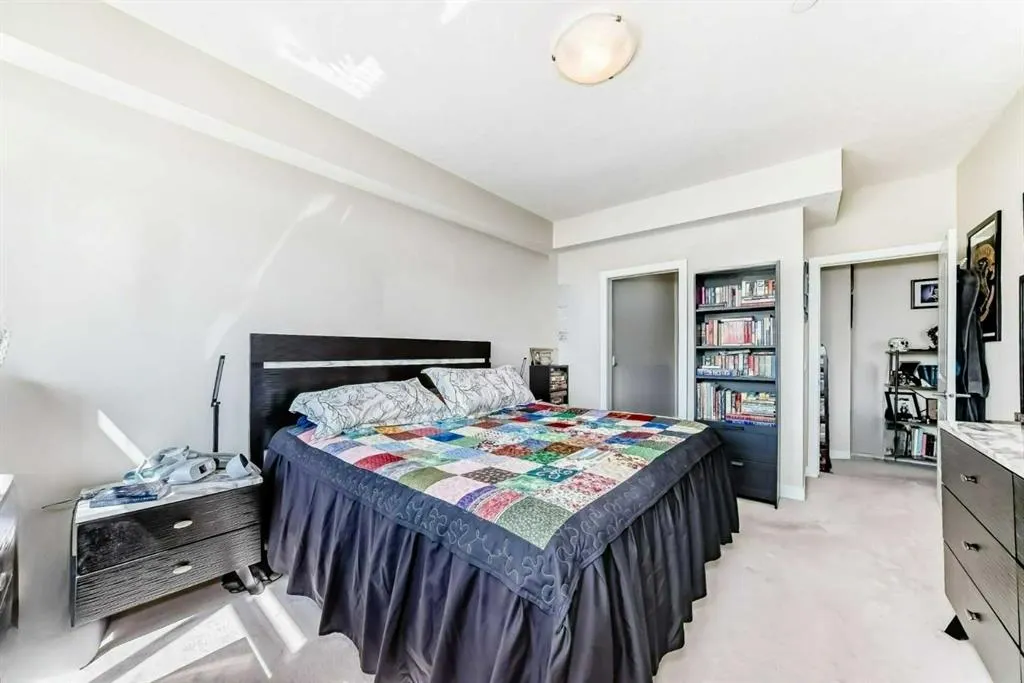 1005A Westmount Drive, #210