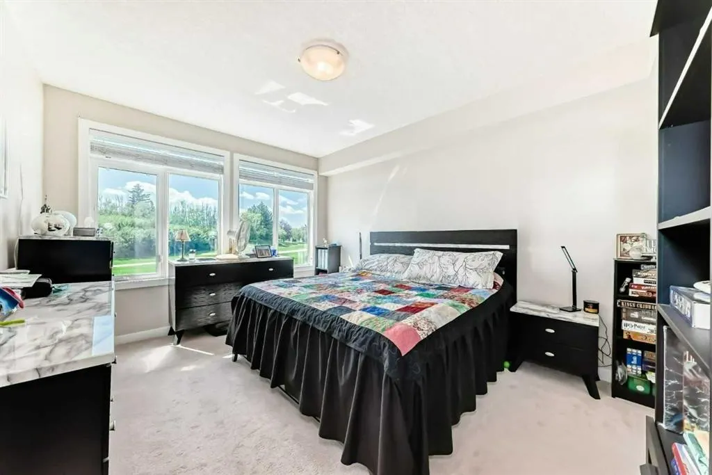 1005A Westmount Drive, #210
