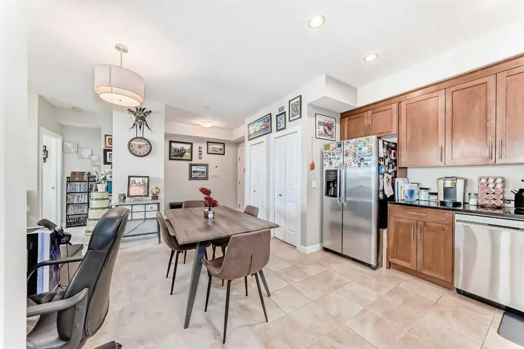 1005A Westmount Drive, #210