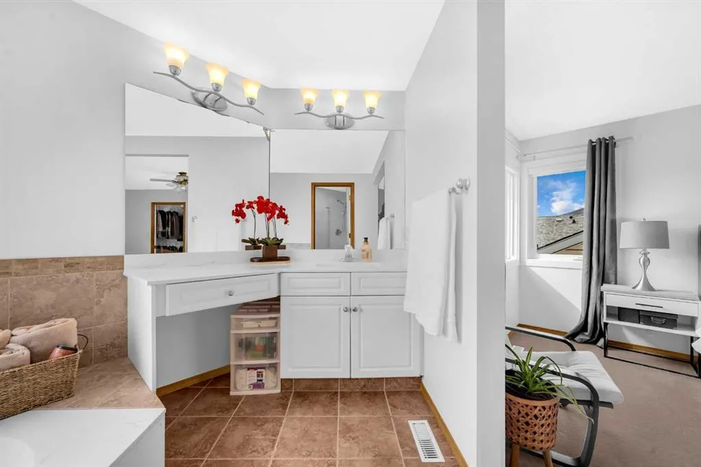 180 Citadel Park NW