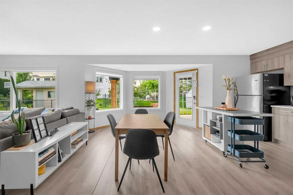 180 Citadel Park NW
