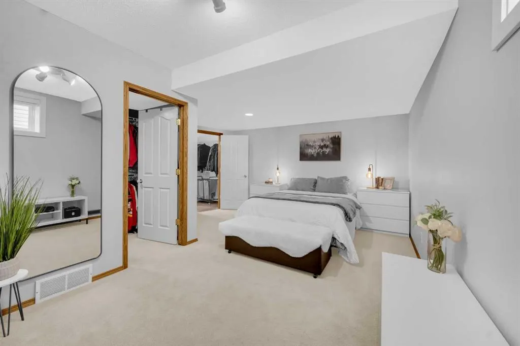 180 Citadel Park NW