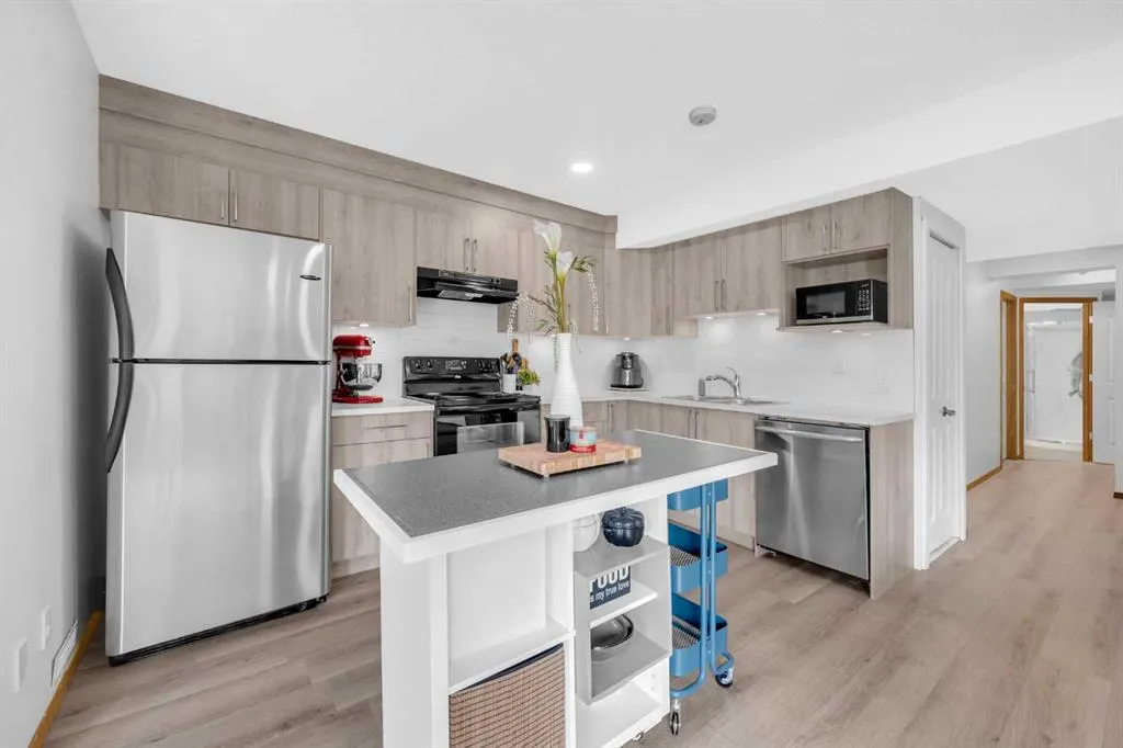 180 Citadel Park NW
