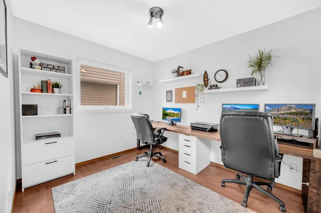 180 Citadel Park NW