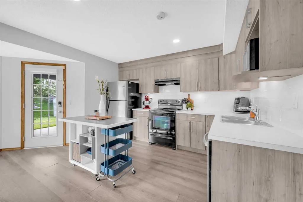 180 Citadel Park NW