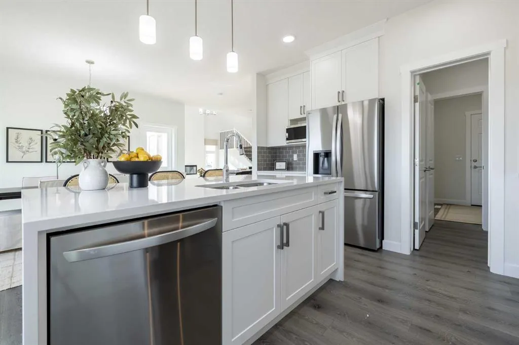 154 Sunstone Way