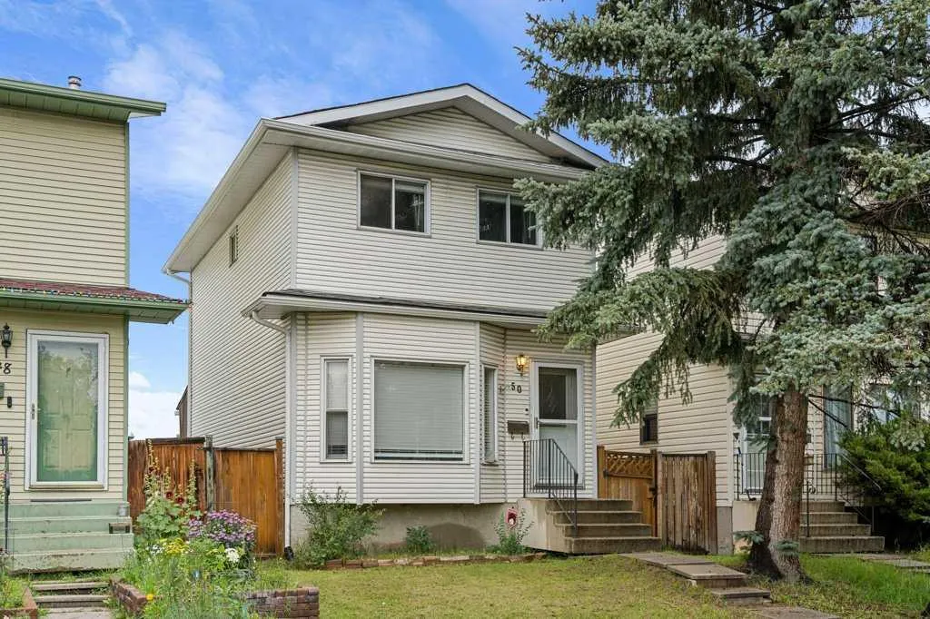 50 Taraglen Road NE