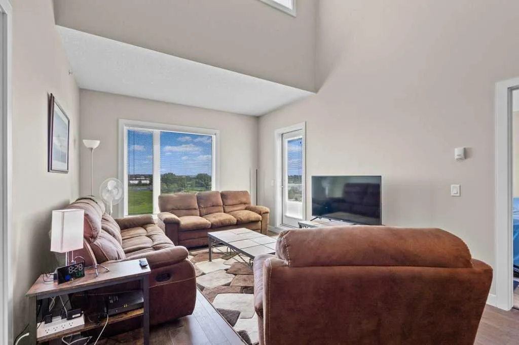 604 East Lake Boulevard NE, #2418