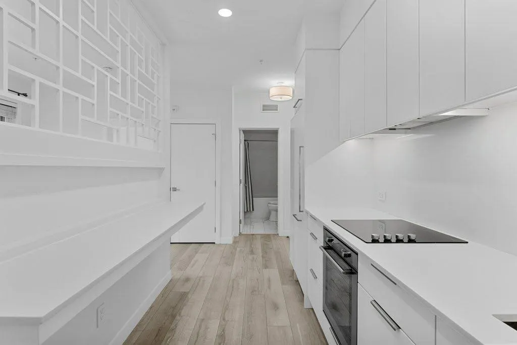 3125 39 Street NW, #216