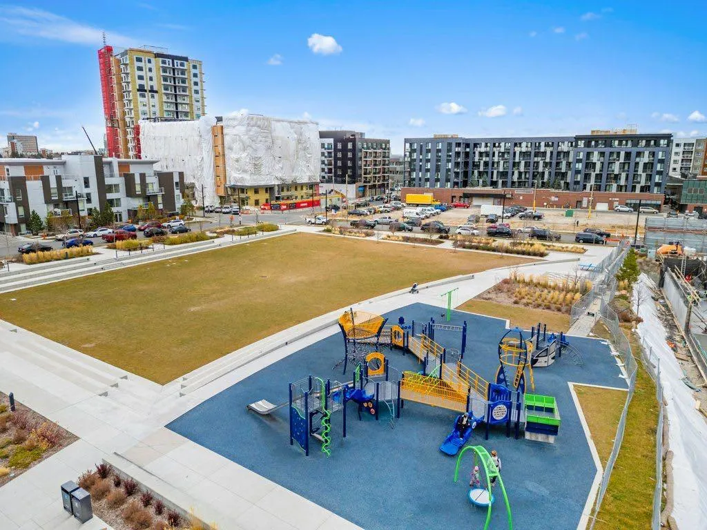 3125 39 Street NW, #216