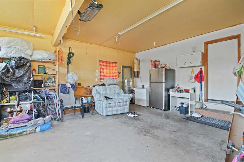 66 Edgewood Crescent W