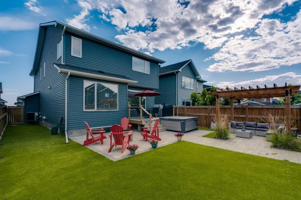 2173 Ravensdun Crescent SE
